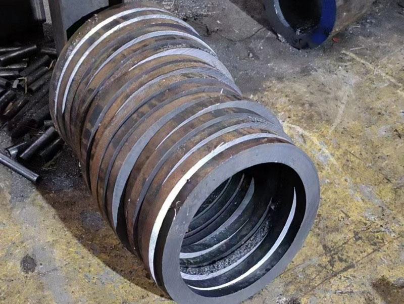 色达30CrMo无缝钢管切割